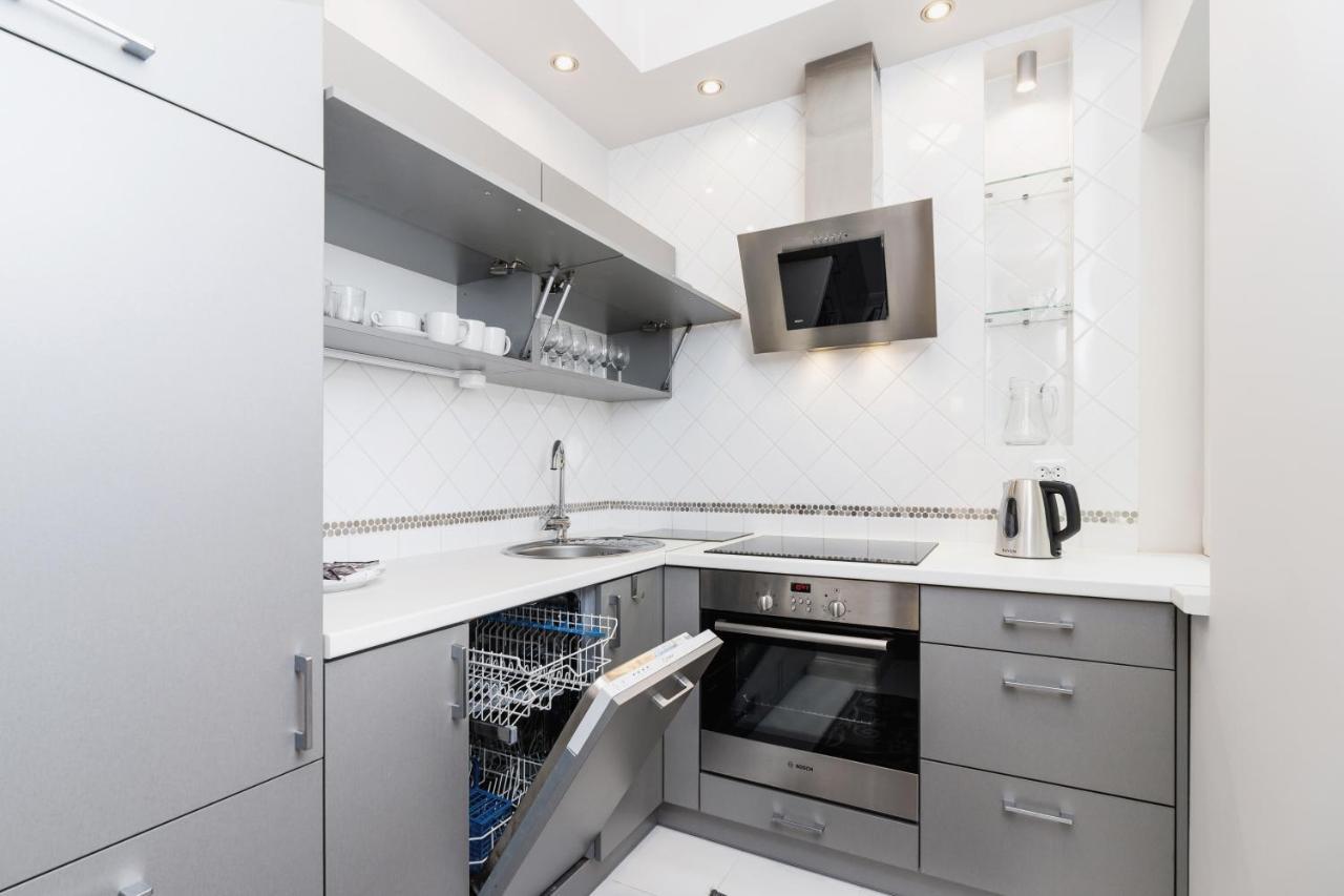 Modern Apartment Lubicz Krakow By Noclegi Renters Ngoại thất bức ảnh