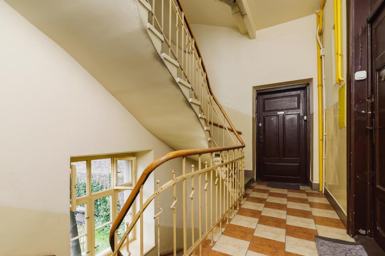 Modern Apartment Lubicz Krakow By Noclegi Renters Ngoại thất bức ảnh