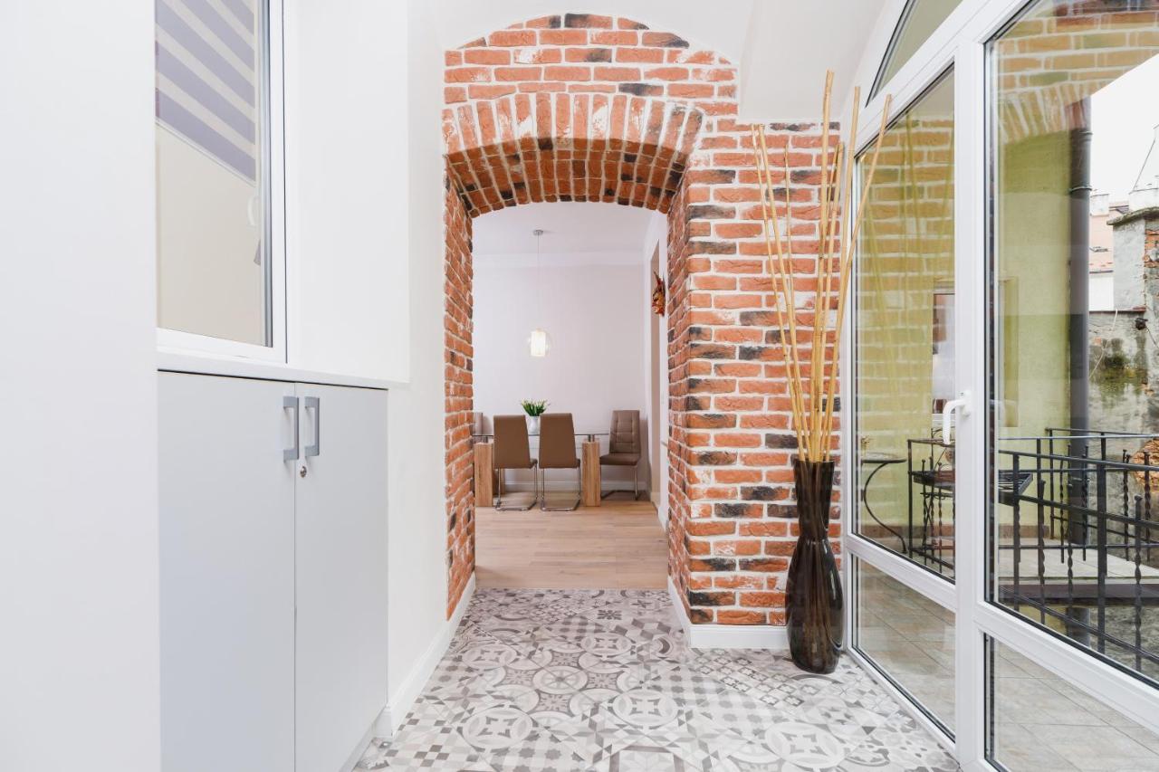 Modern Apartment Lubicz Krakow By Noclegi Renters Ngoại thất bức ảnh